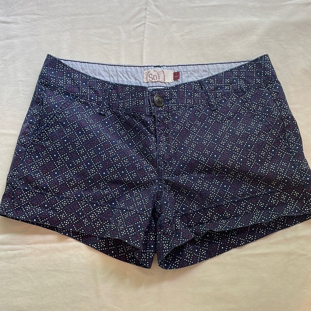 Kohls blue shorts with fun summer print size 7 juniors